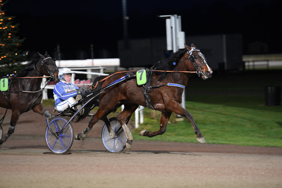 9 Ready Trophy  mål 446.jpg