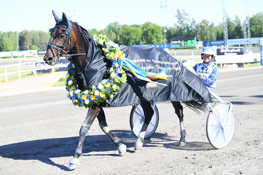 9 Benita Winner - kajsa frick.jpg